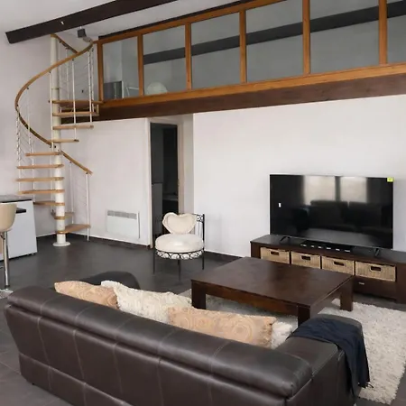 Nouveau - L'ensoleille Terrasse & Atypique - 10 Min Plages - Serenite & Confort - Ideal Famille Parking Et Wifi Gratuit - Speciale *
